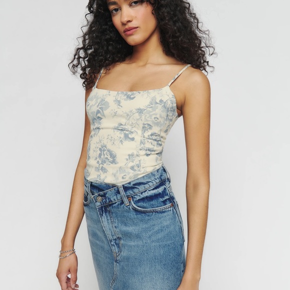 Reformation Tops - Reformation Harley top in teacup